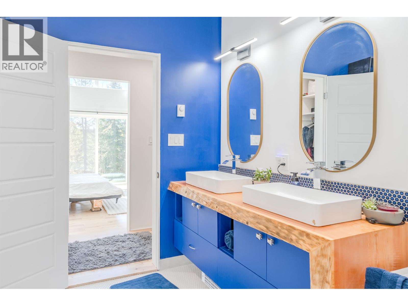 6282 HILLSIDE DRIVE - Image 18