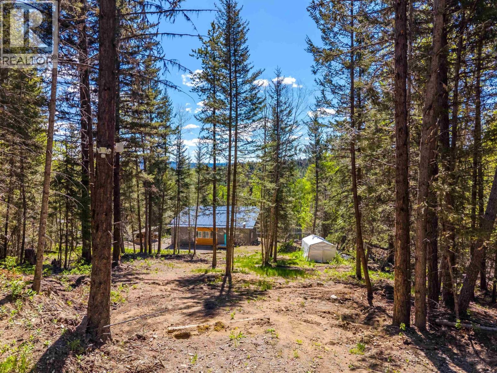 6282 HILLSIDE DRIVE - 31