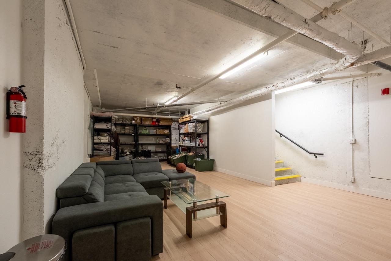 Thumbnail 10