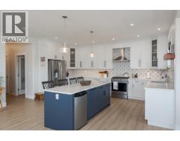 Photo 11 of 40, 7014 STONECREEK PLACE · Prince George, BC