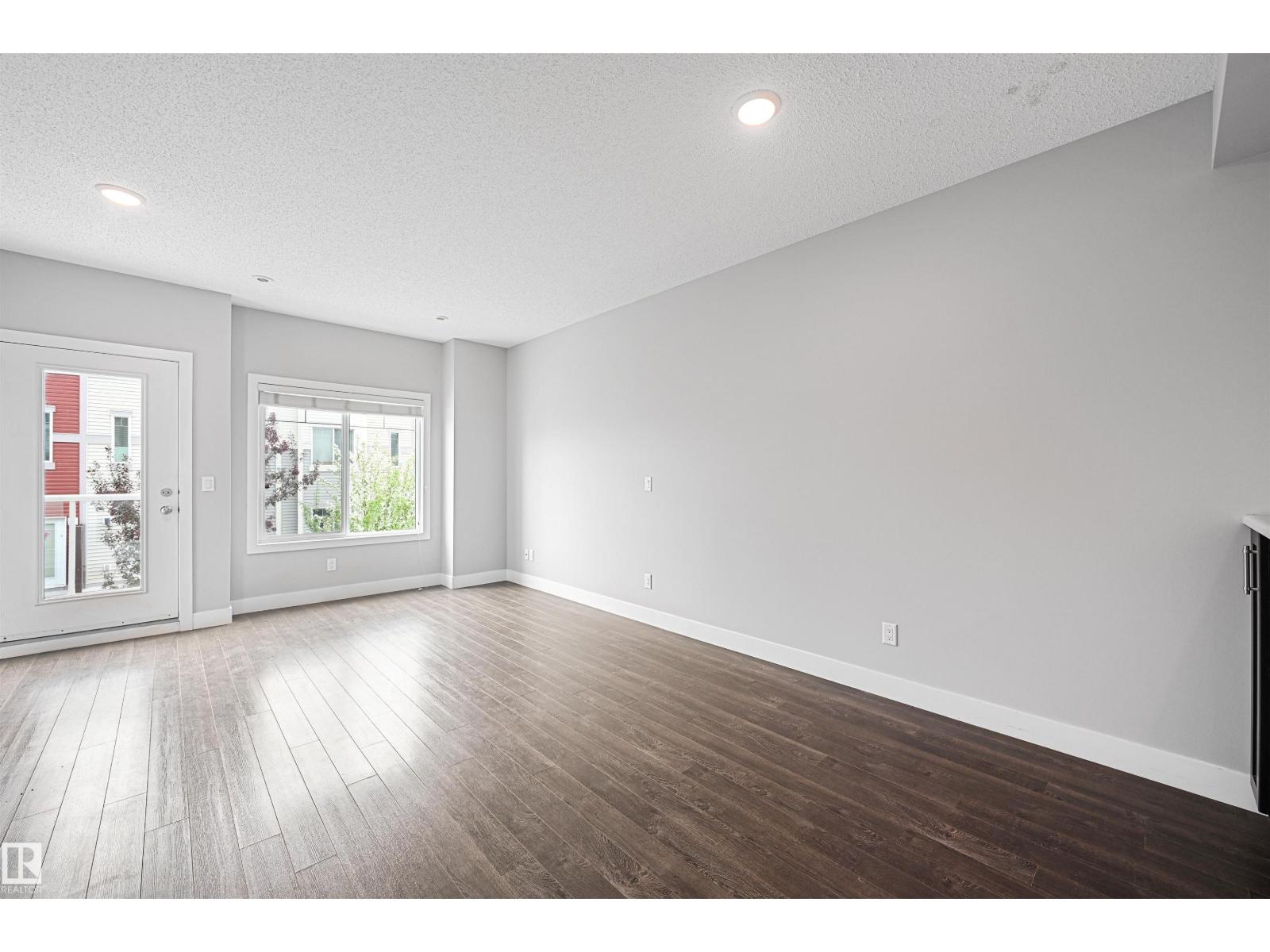 #102 804 WELSH DR SW - 13