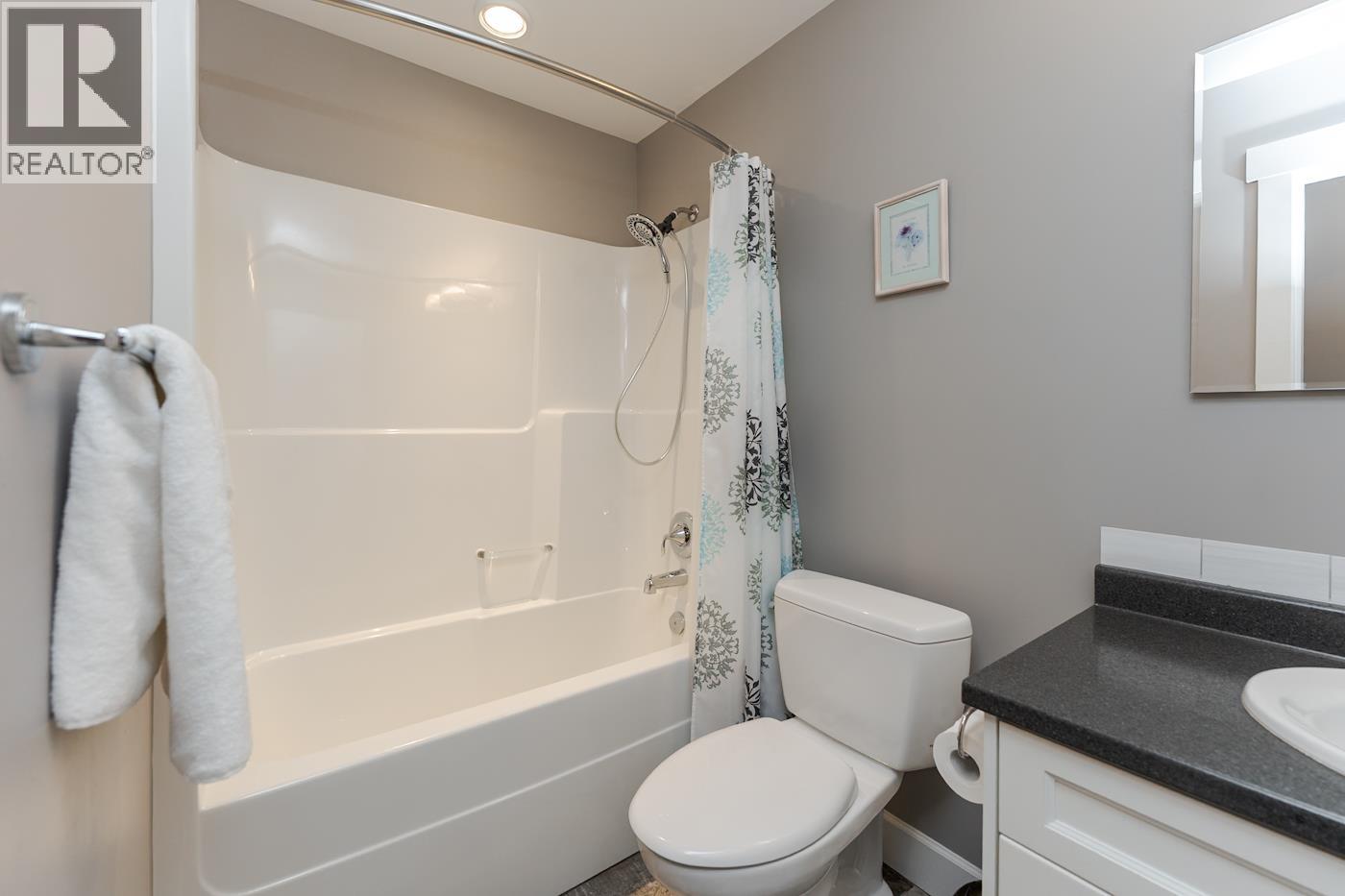 Photo 18 of 41 — 4061 ESTAVILLA DRIVE · Prince George, BC