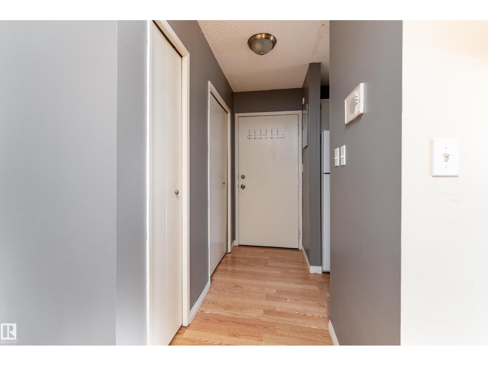 #2 10737 116 ST NW - 14