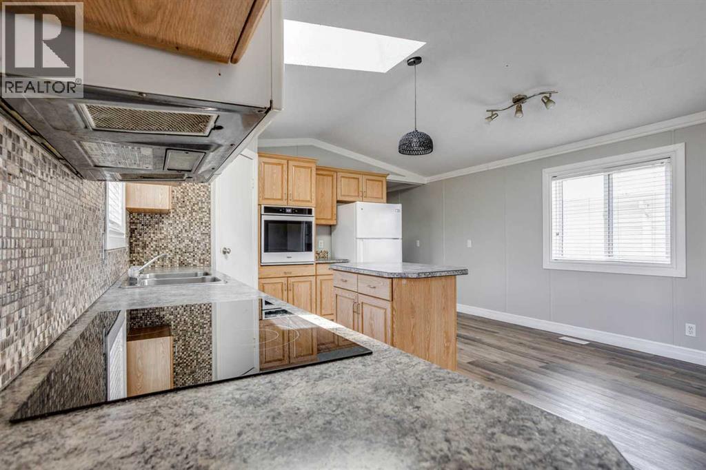 252 Grandview Crescent - 11