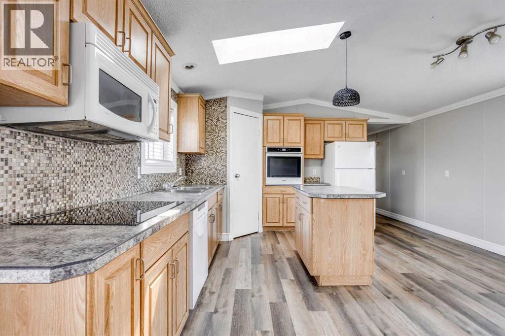 252 Grandview Crescent - 10