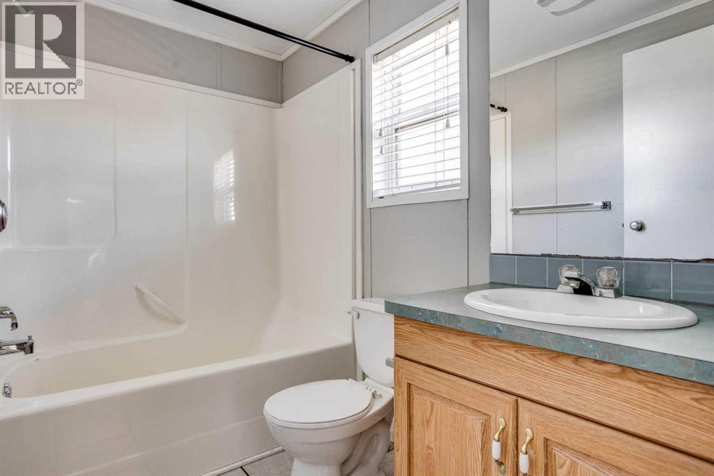 252 Grandview Crescent - 25