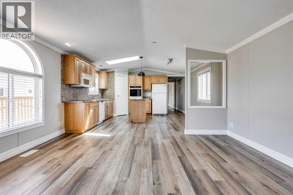 252 Grandview Crescent - 5