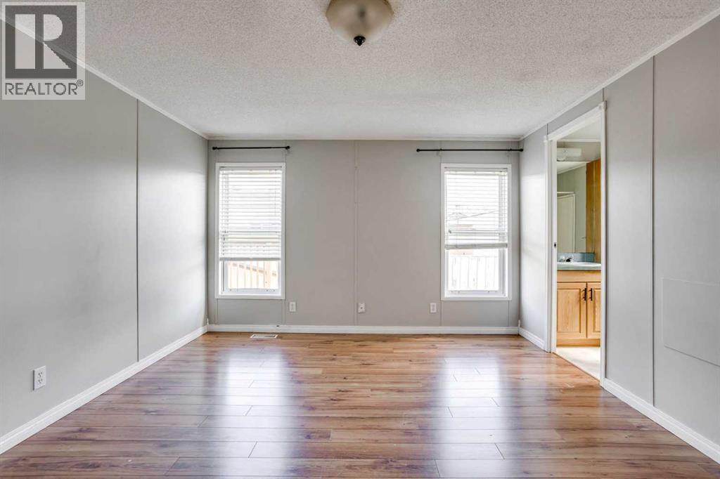 252 Grandview Crescent - 17