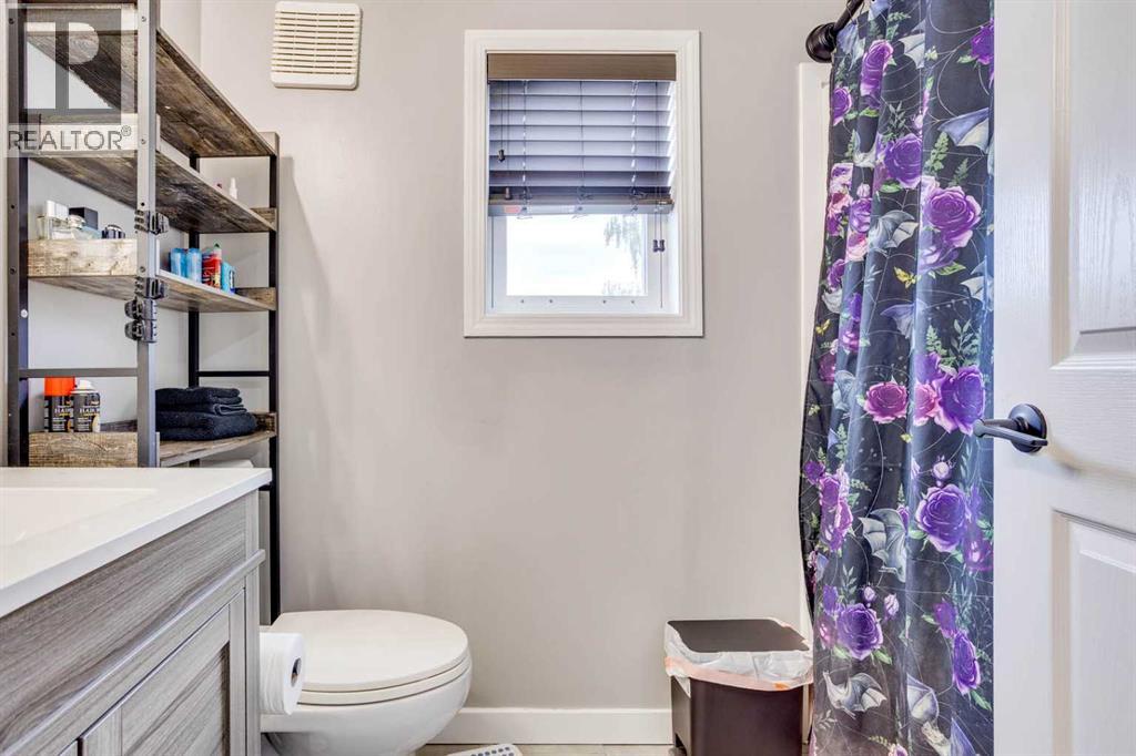 369 Cree Road - 16