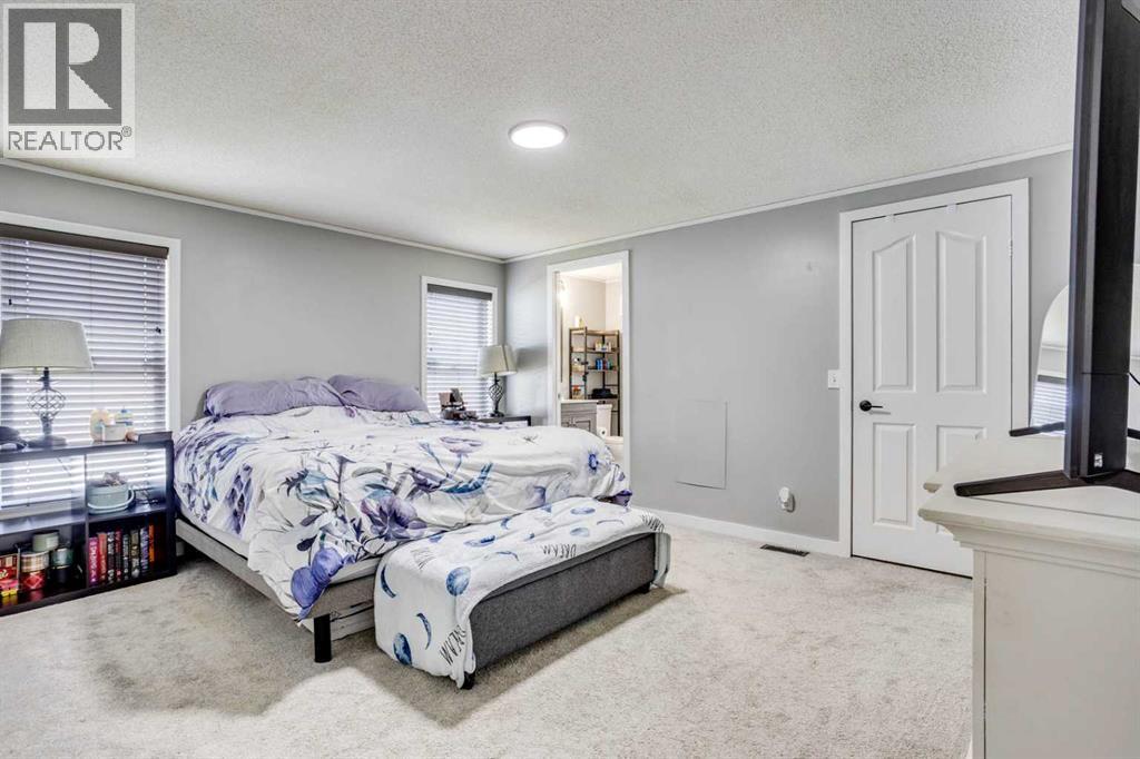369 Cree Road - 14