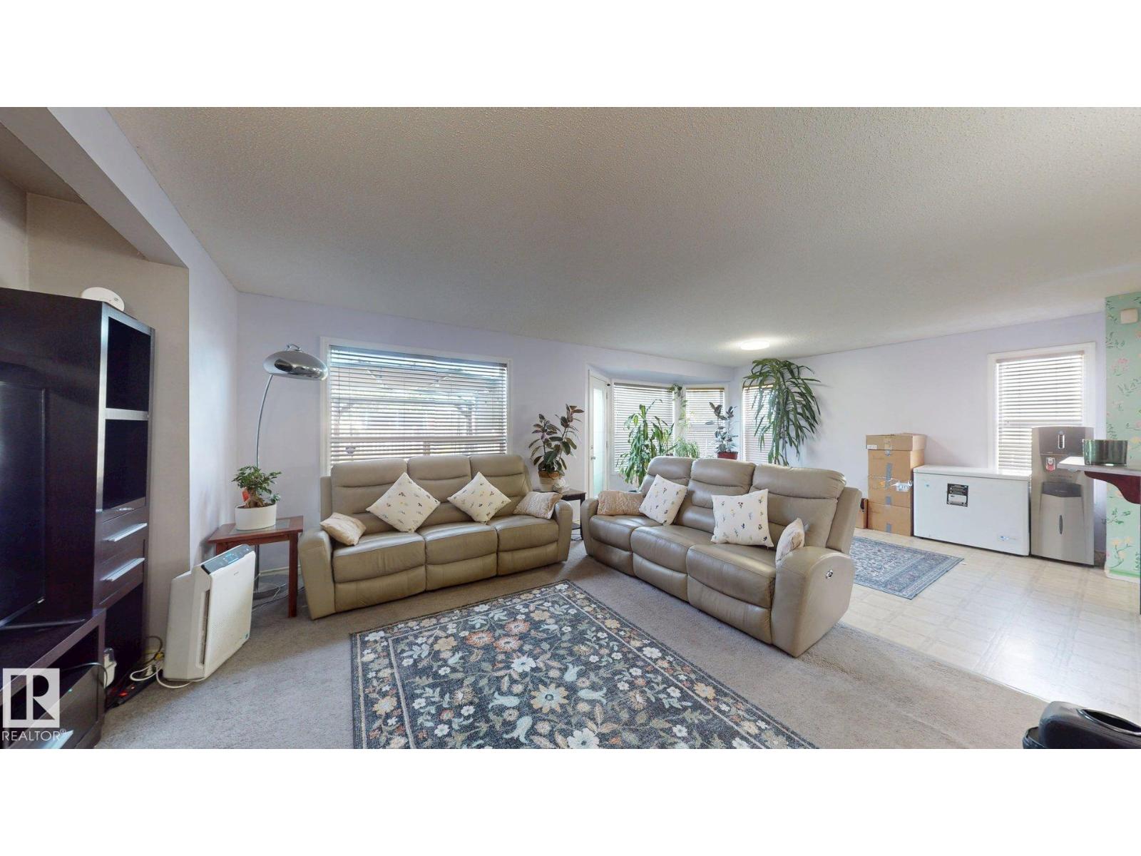 1808 36 AV NW NW - 13