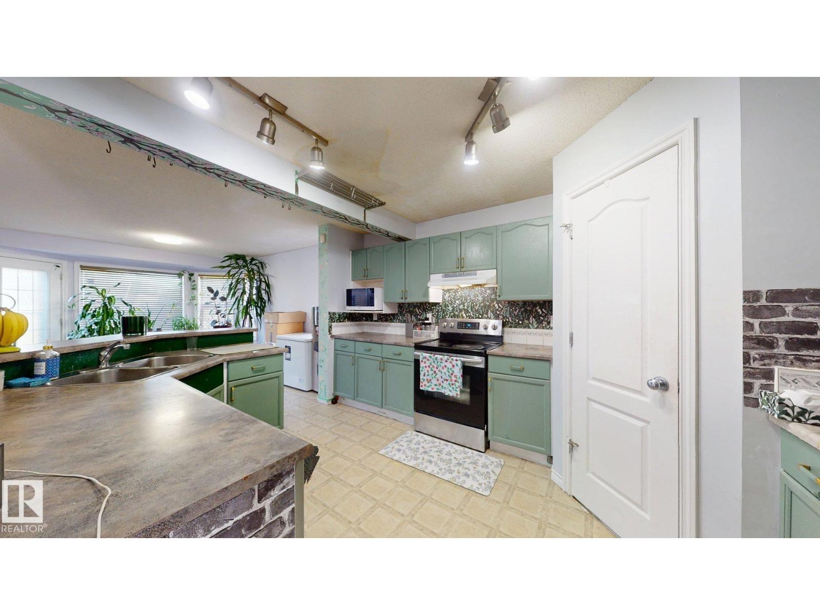 1808 36 AV NW NW - 5