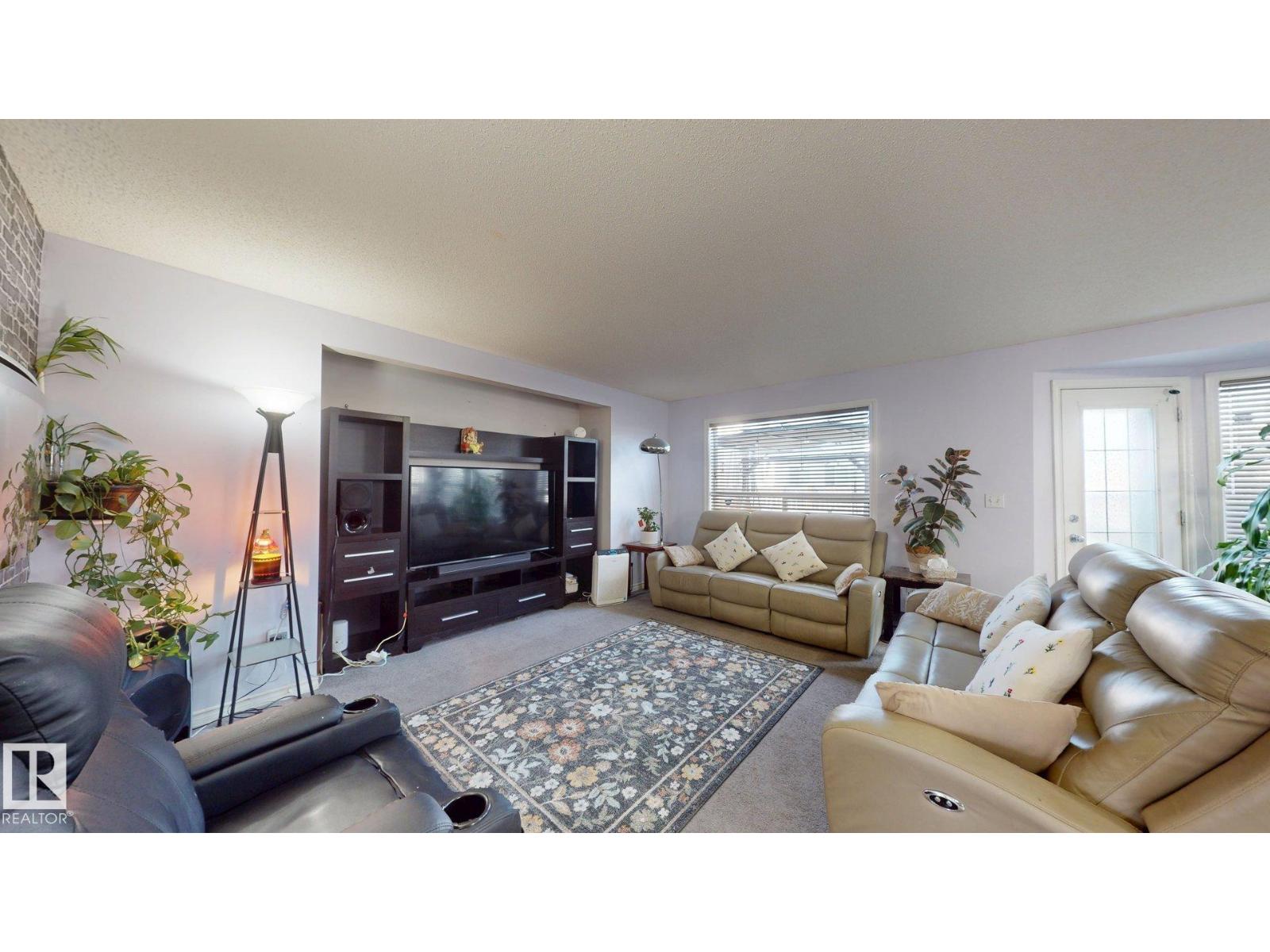 1808 36 AV NW NW - 16