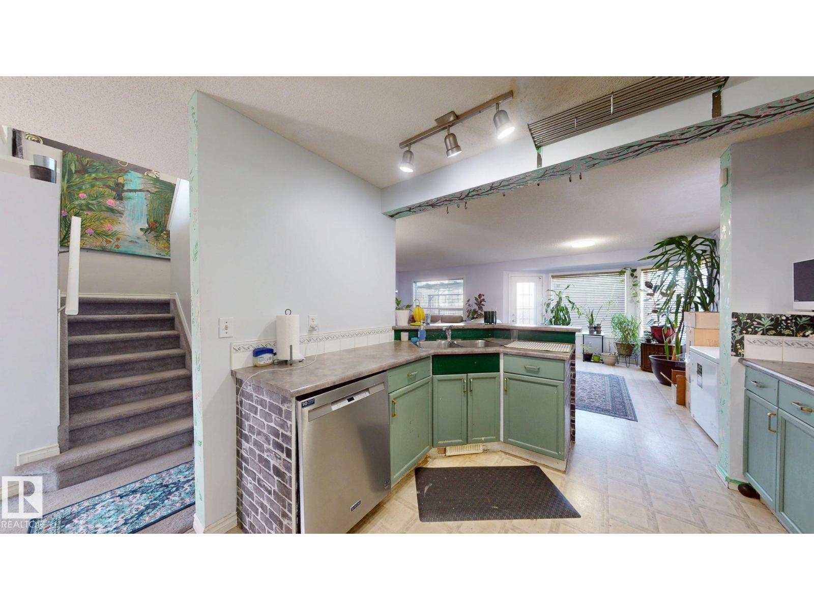 1808 36 AV NW NW - 7