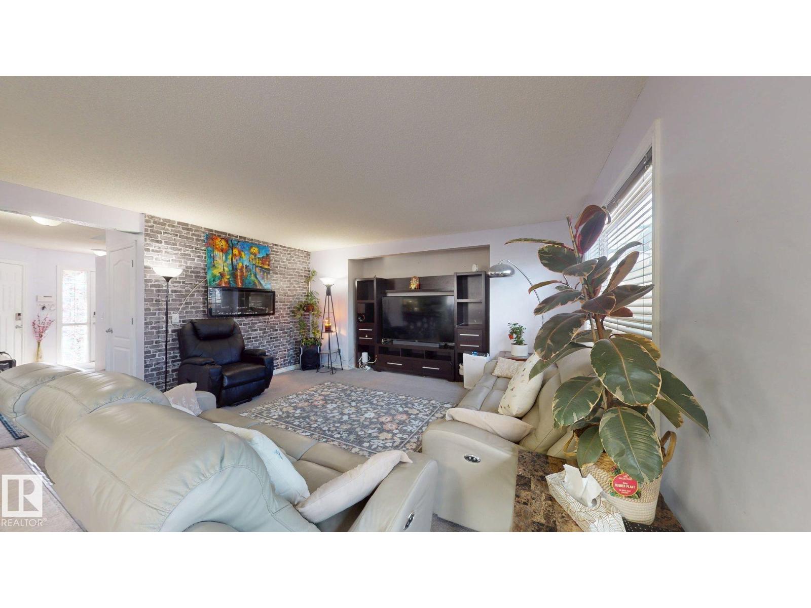 1808 36 AV NW NW - 11