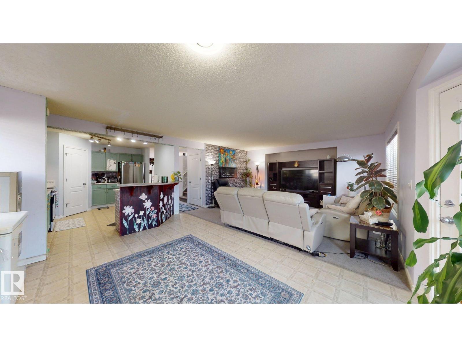 1808 36 AV NW NW - 9