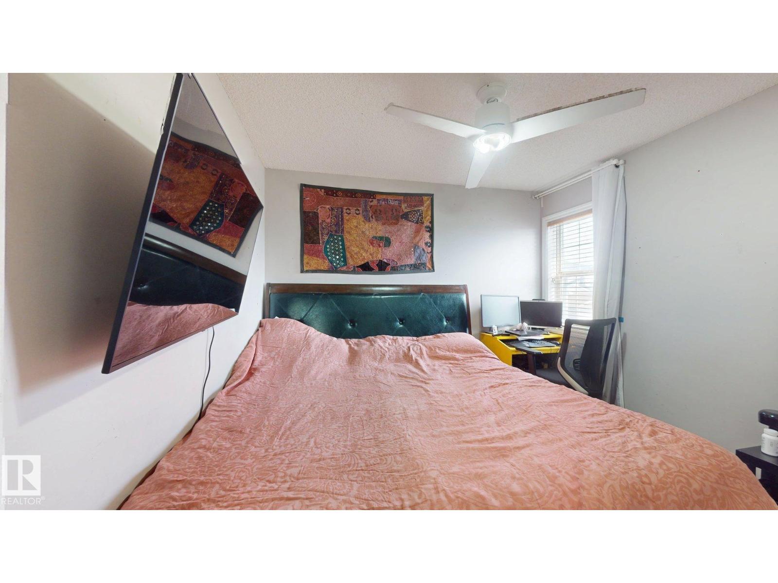 1808 36 AV NW NW - 18