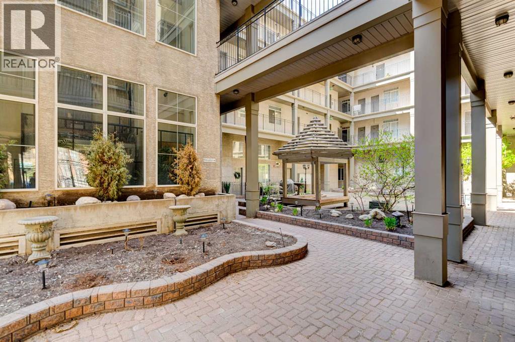 #213 527 15 Avenue SW - 33