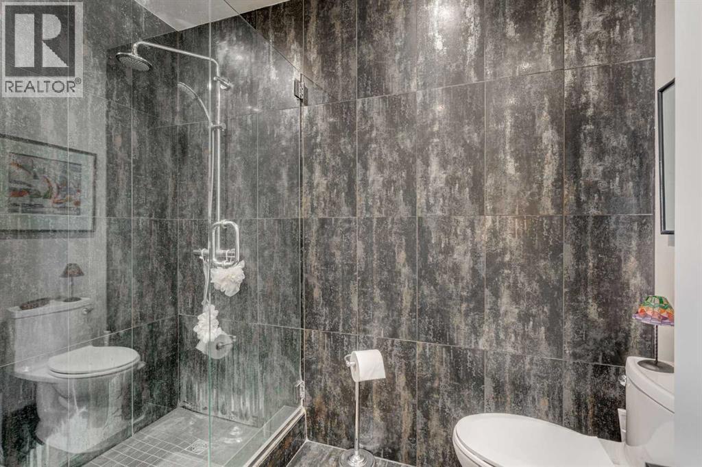 #213 527 15 Avenue SW - 24