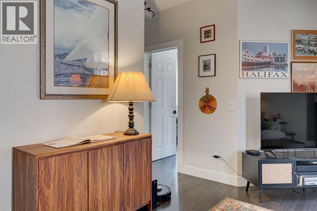 #213 527 15 Avenue SW - 18