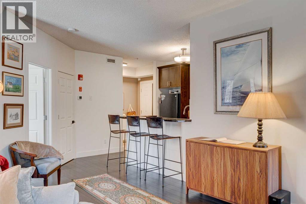 #213 527 15 Avenue SW - 17