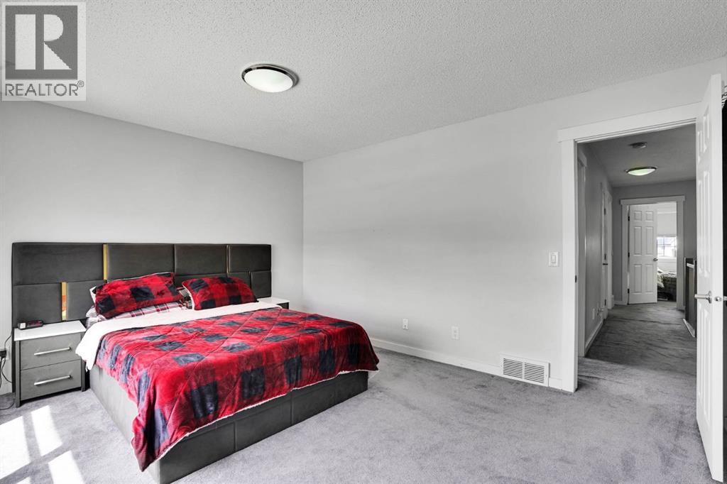 63 Saddlemont Crescent NE - 16