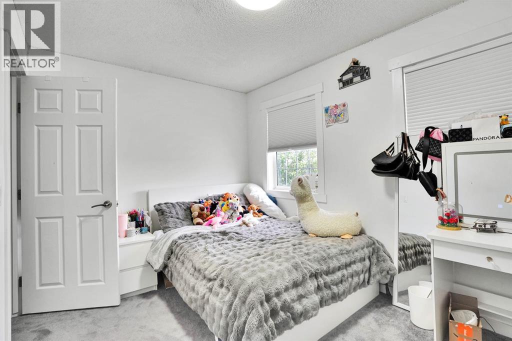 63 Saddlemont Crescent NE - 26