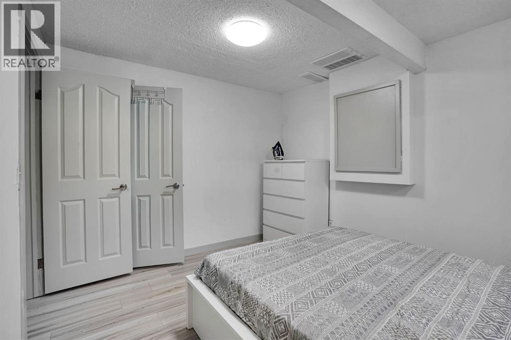 63 Saddlemont Crescent NE - 36