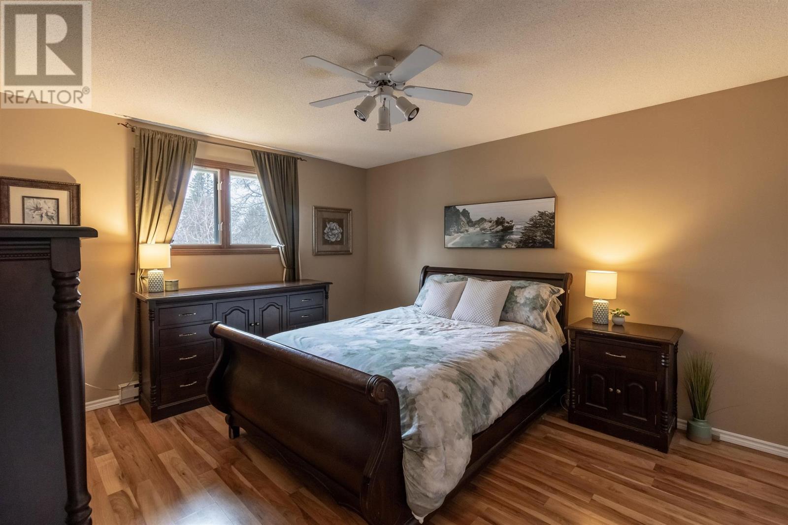 7 Golf Range CRES - 14