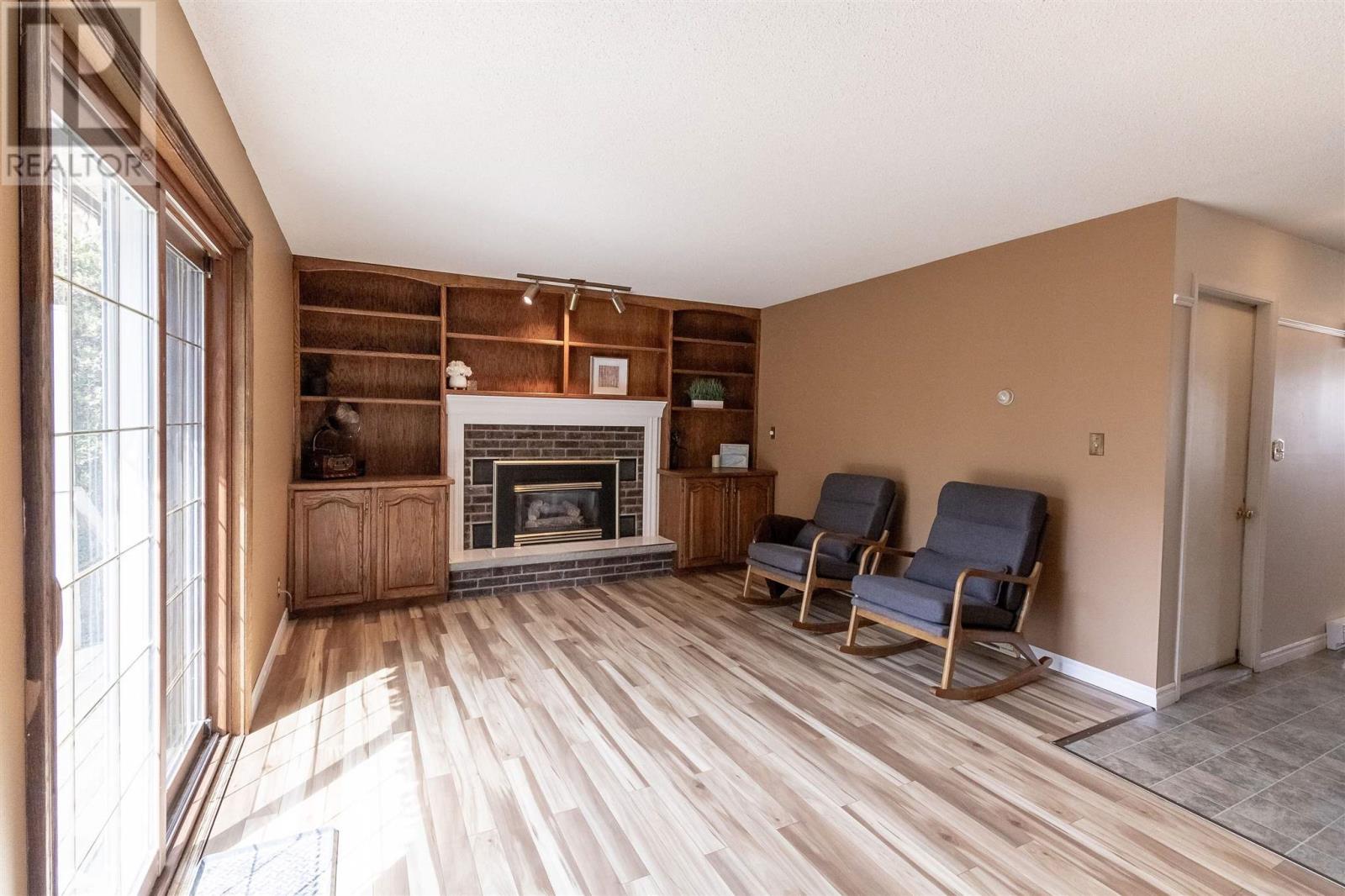 7 Golf Range CRES - 5