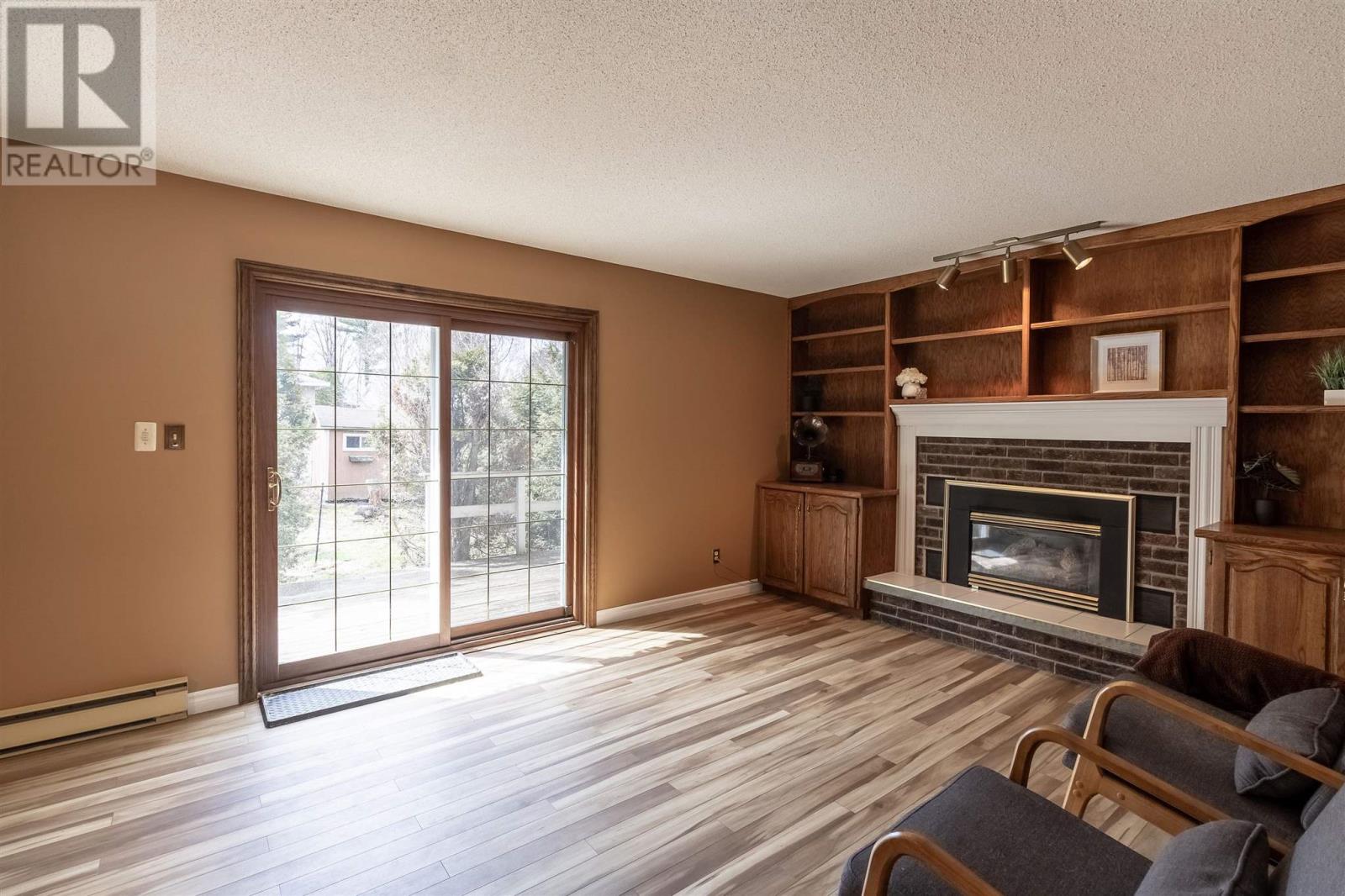 7 Golf Range CRES - 4