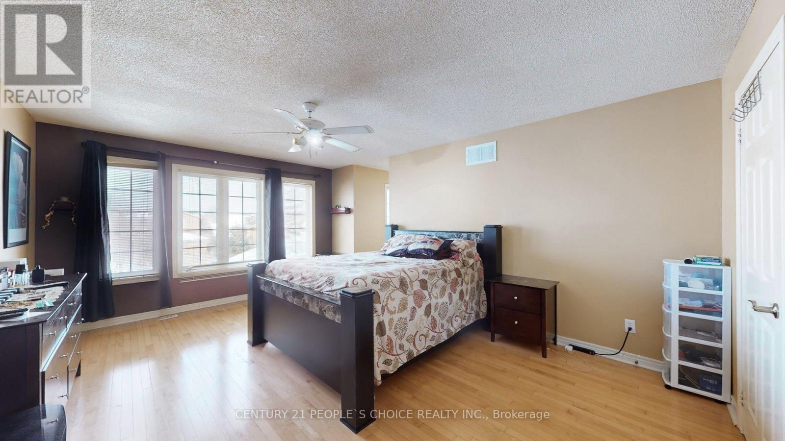 9 ROUGHLEY STREET - 14