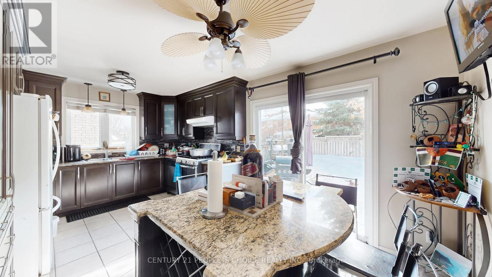 9 ROUGHLEY STREET - 6