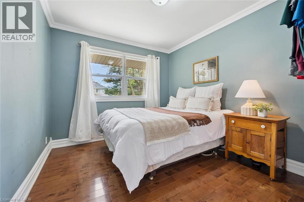 370 GORDON Street - 22