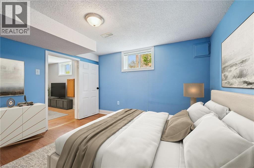 370 GORDON Street - 35