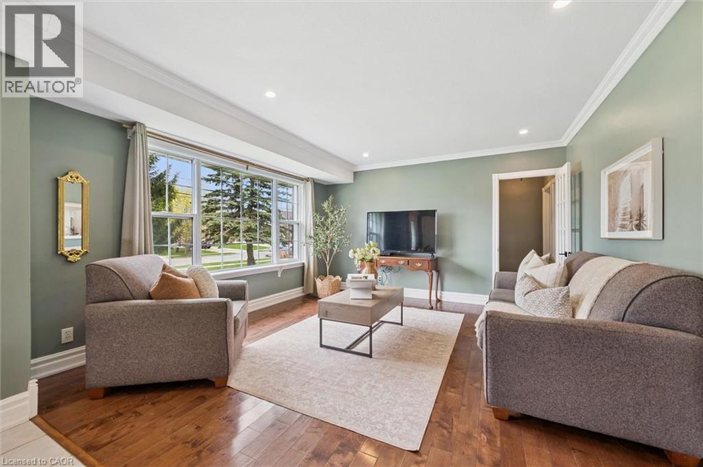 370 GORDON Street - 8