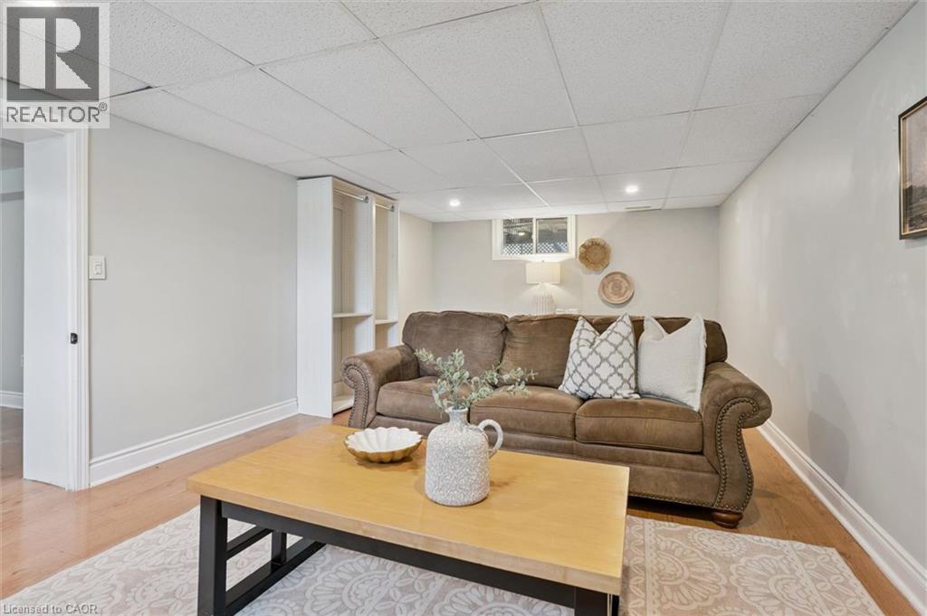 370 GORDON Street - 28
