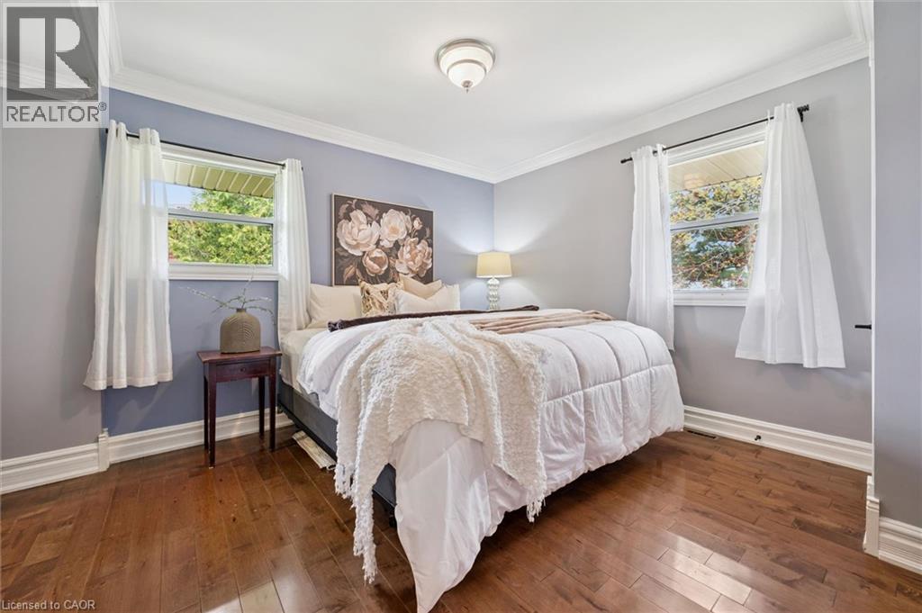 370 GORDON Street - 25
