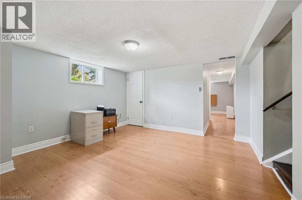 370 GORDON Street - 30