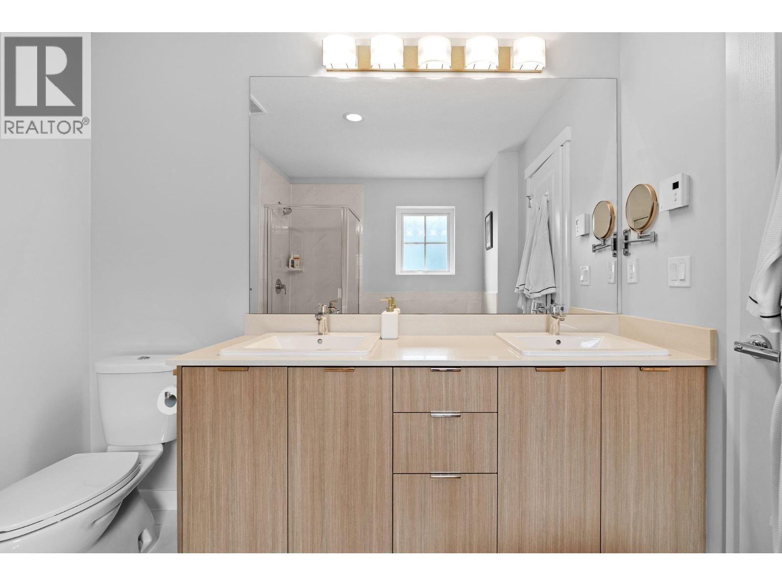 #126-5550 ADMIRAL Way, Delta