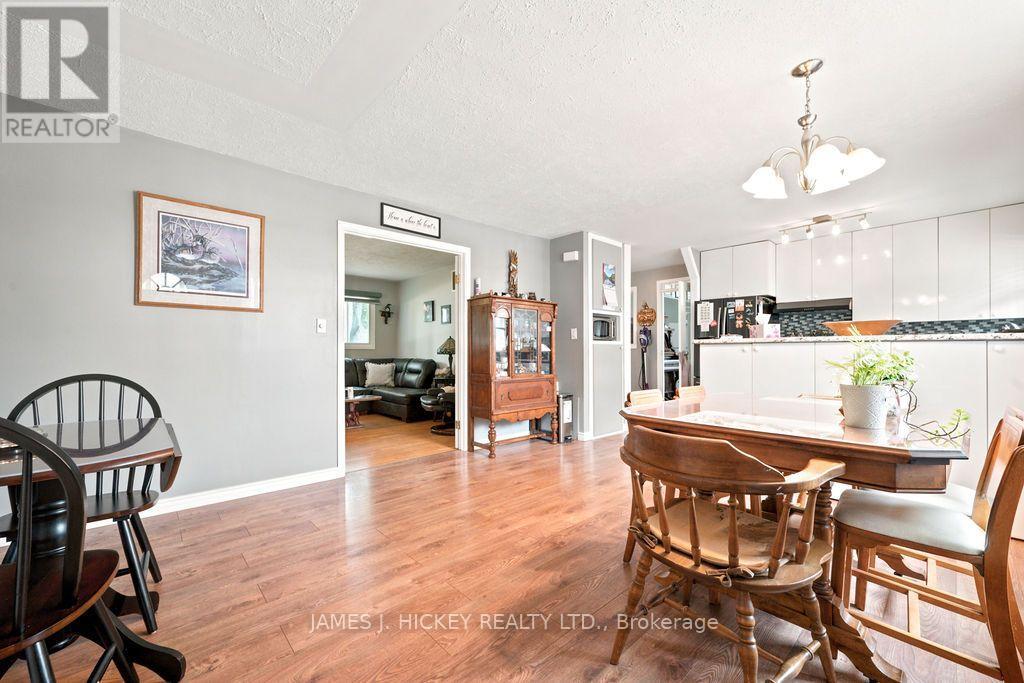 23 NEWTON CRESCENT - 10