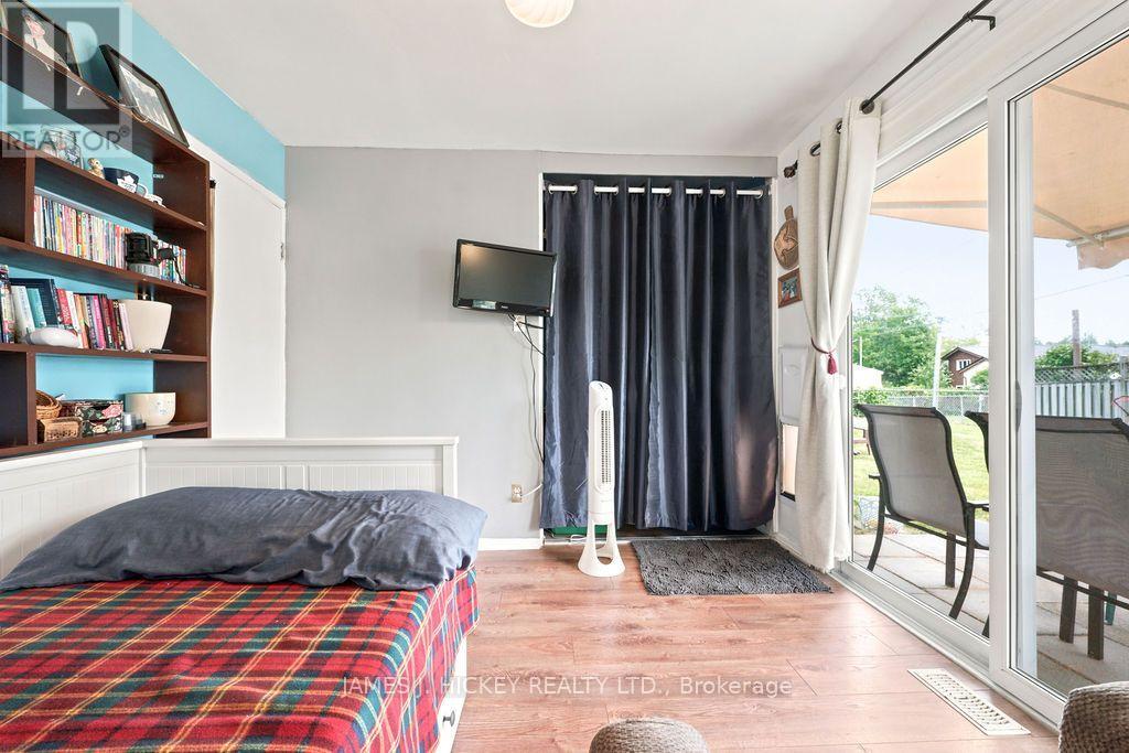 23 NEWTON CRESCENT - 28