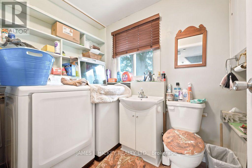 23 NEWTON CRESCENT - 31