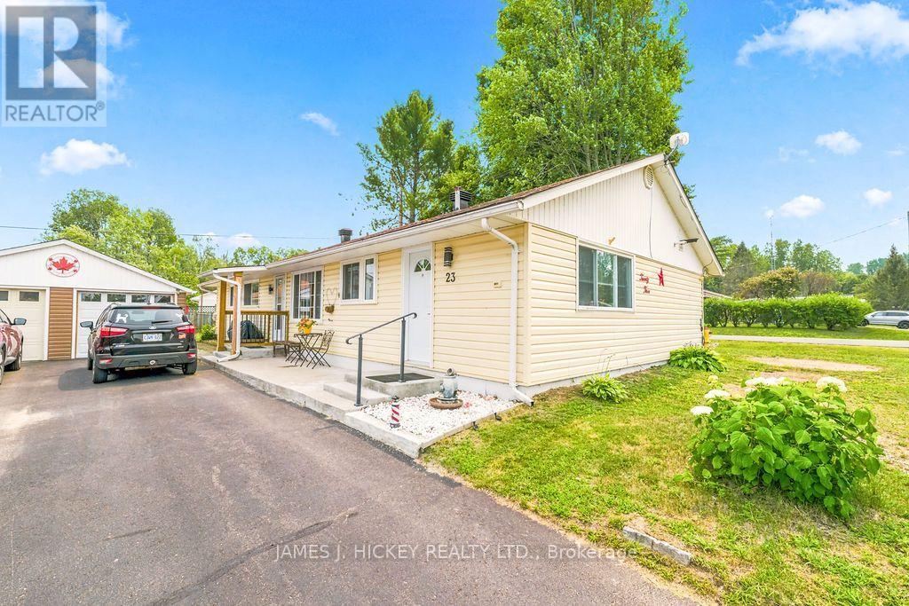 23 NEWTON CRESCENT - 33