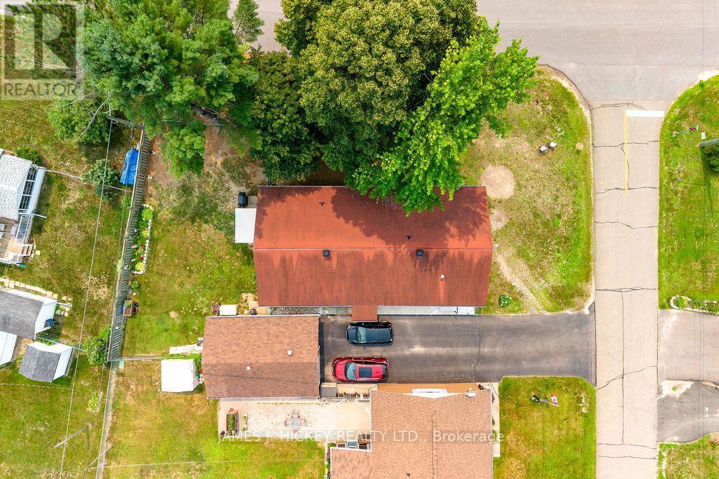 23 NEWTON CRESCENT - 43