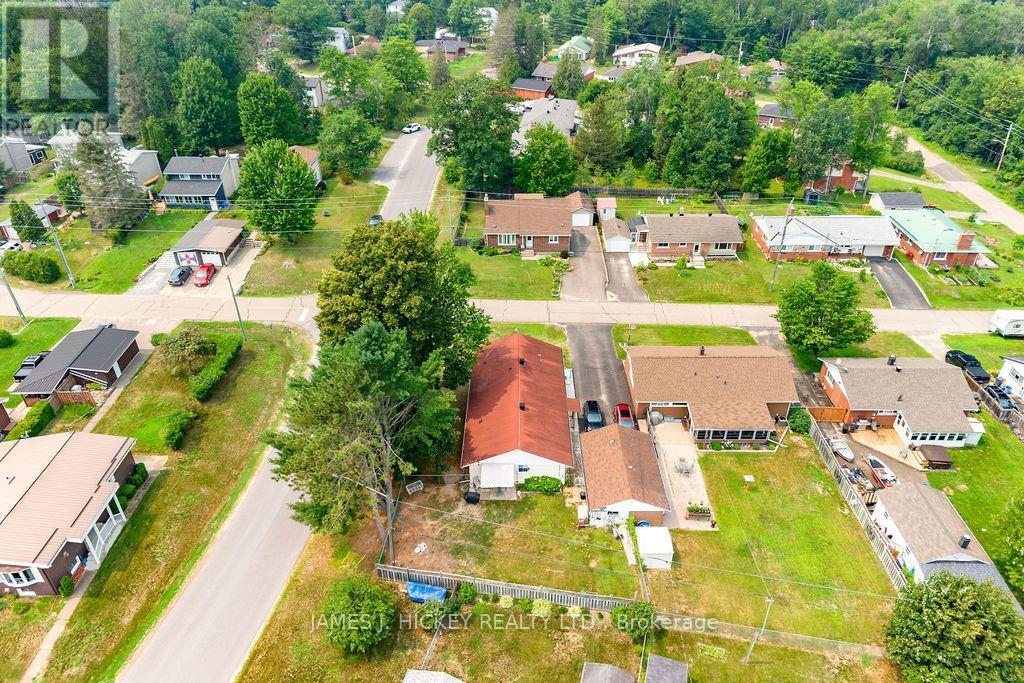 23 NEWTON CRESCENT - 45