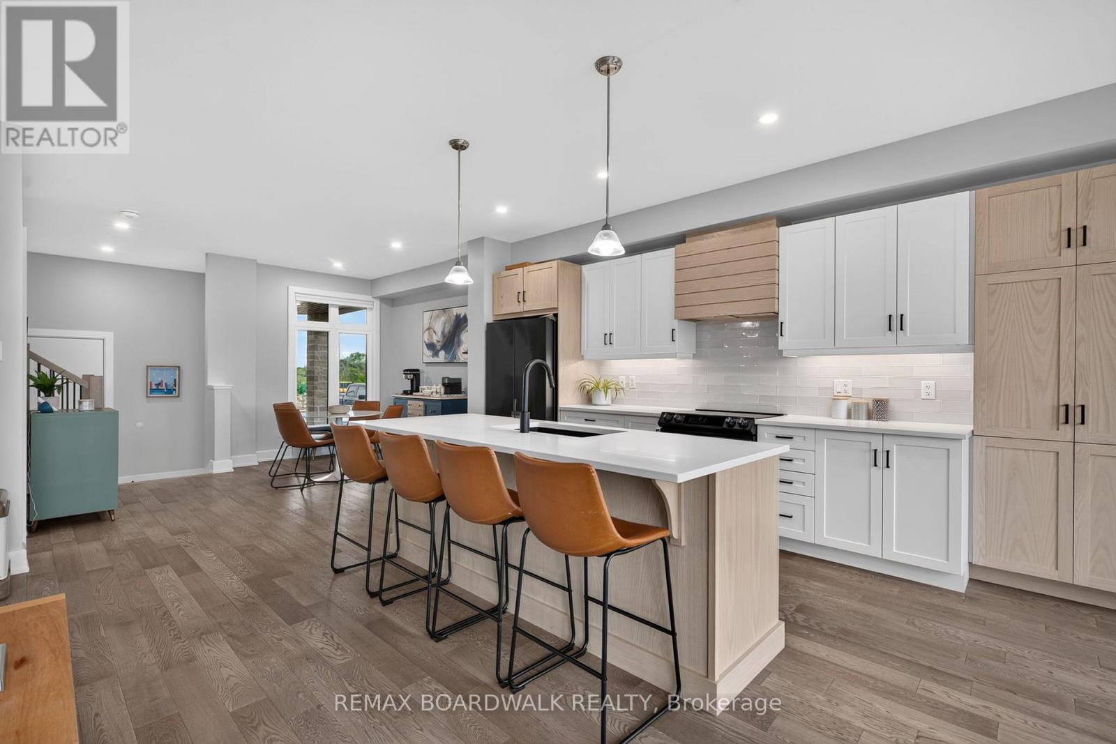 47 ODONOVAN DRIVE - 11
