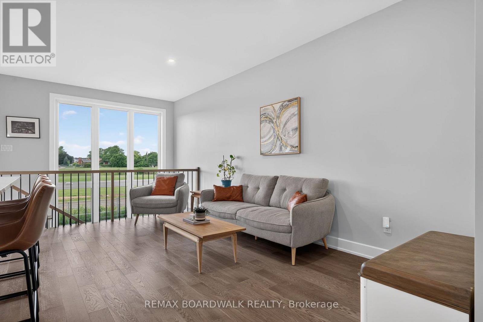47 ODONOVAN DRIVE - 12