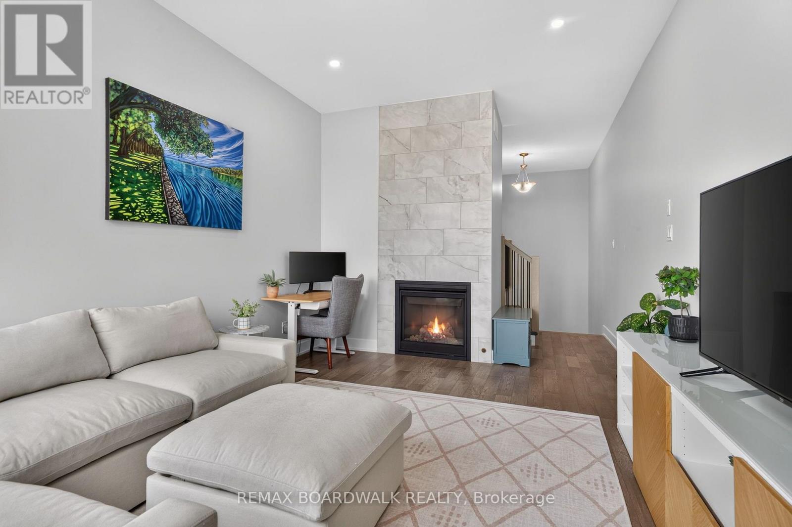 47 ODONOVAN DRIVE - 17