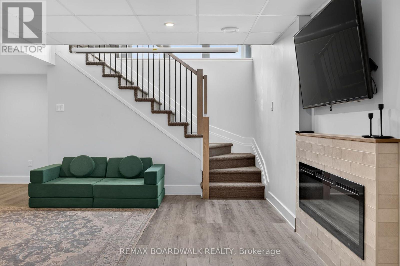 47 ODONOVAN DRIVE - 26